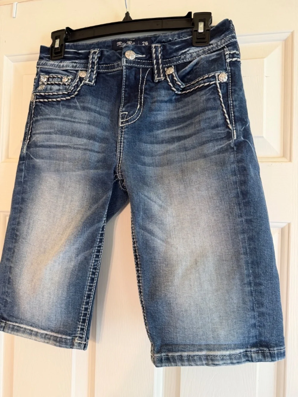 Miss Me Women's Blue Denim Bermuda Rhinestone Shorts 26 Mid Rise Medium Wash EUC